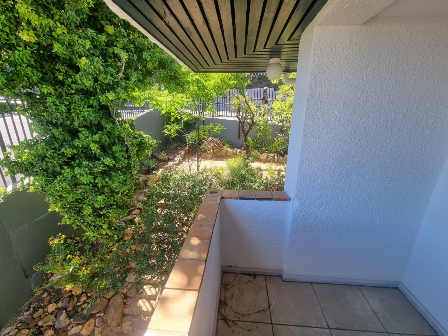 To Let 0 Bedroom Property for Rent in Sea Point Western Cape